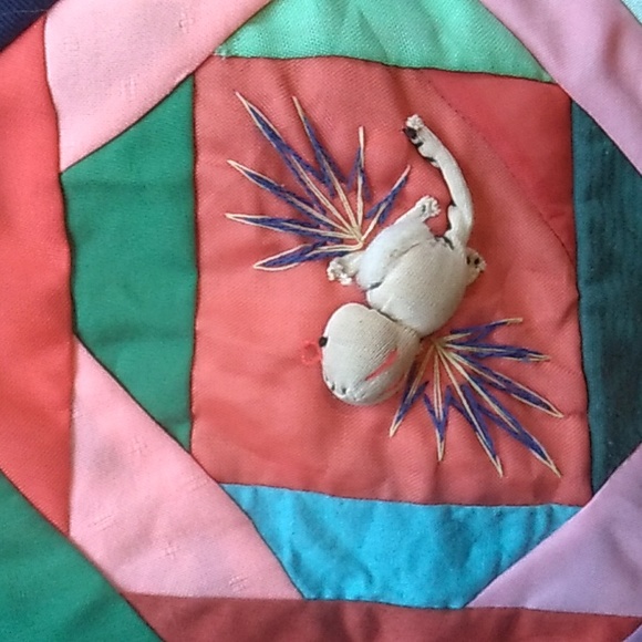 👺 FOLK ART BAG HANDCRAFTED PATCHWORK by Bai Jia Bei Family - Picture 7 of 15